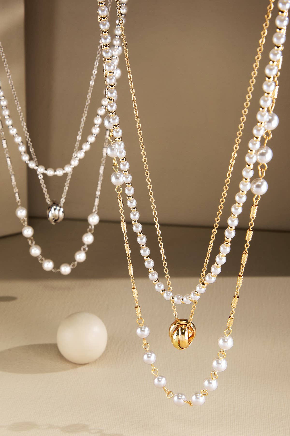 Triple Layer Pearl and Chain Link Necklace