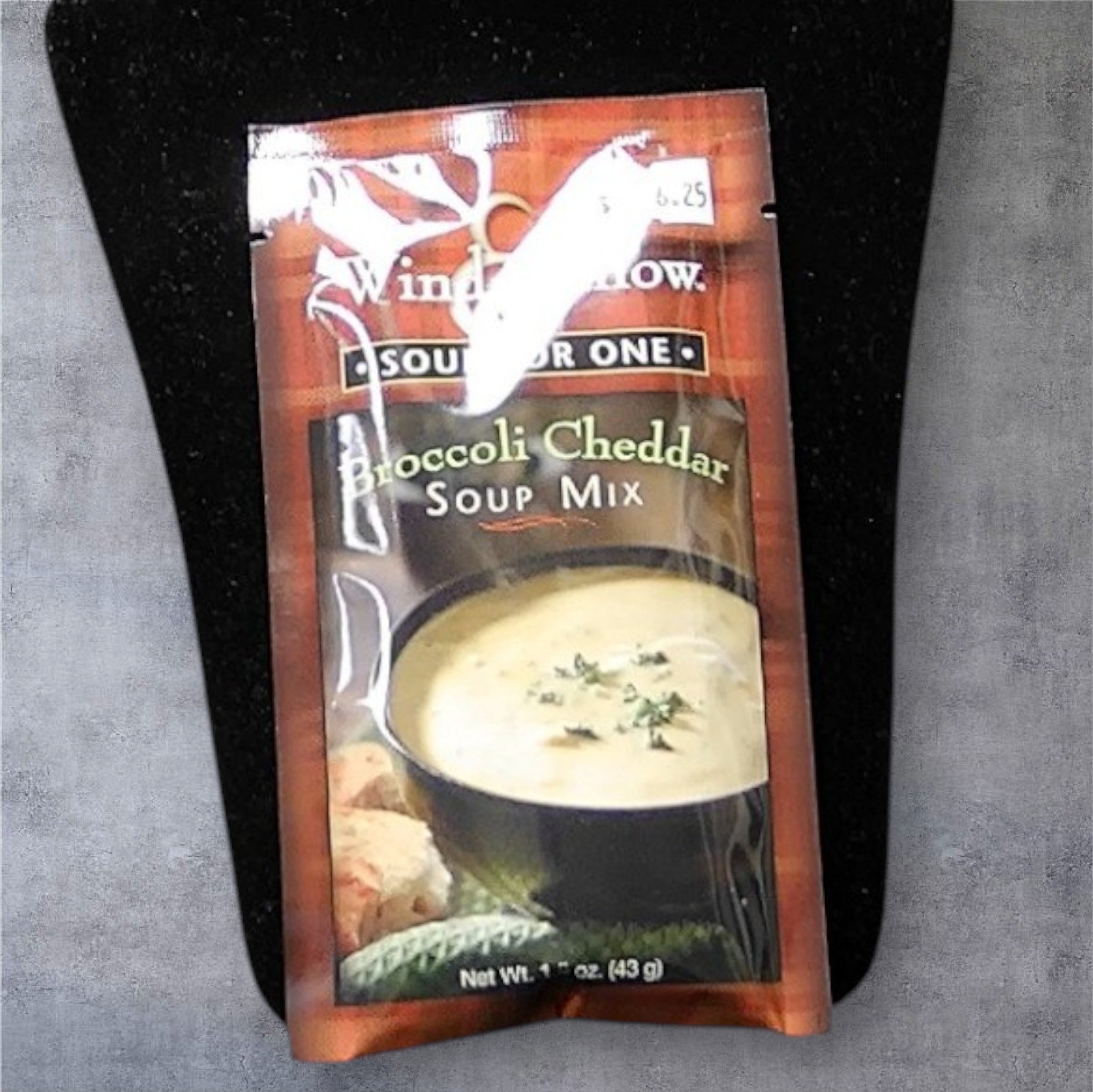 Wind & Willow Soup for One — Broccoli Cheddar