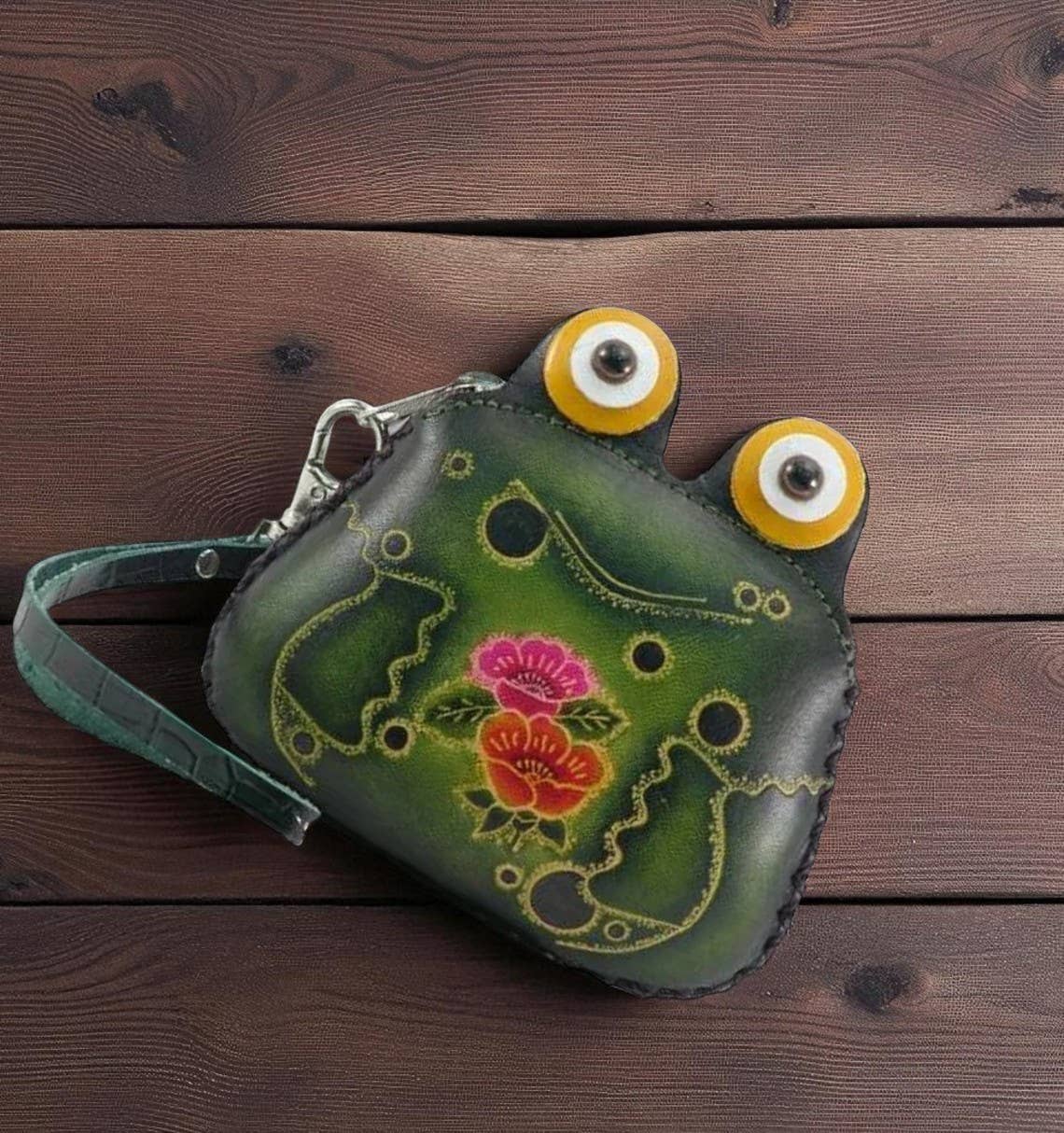 Frog Wristlet - E394 leather  coin purse wallet